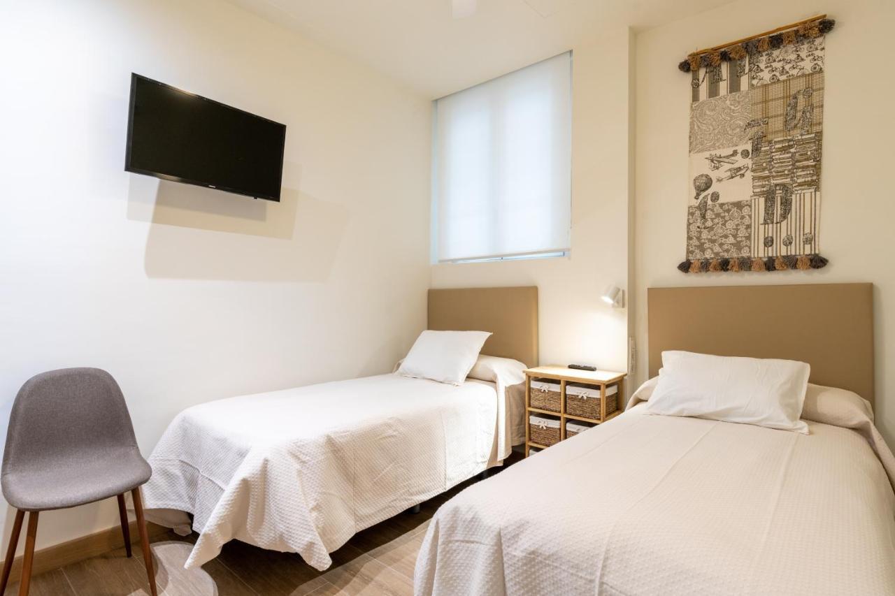 Apartamentos Cervantes 17 Sevilla Exterior foto